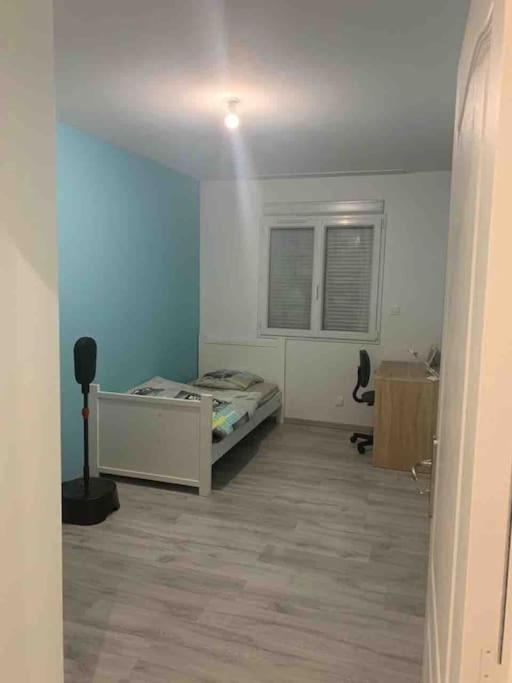 Villa Une Maison Equipee Et Simple. à Nevers Extérieur photo